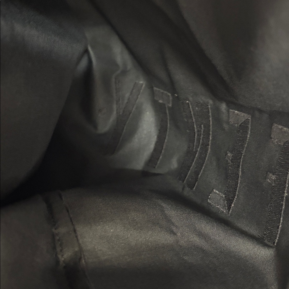 Fenty Black Velvet Drawstring Bag - Picture 5 of 5